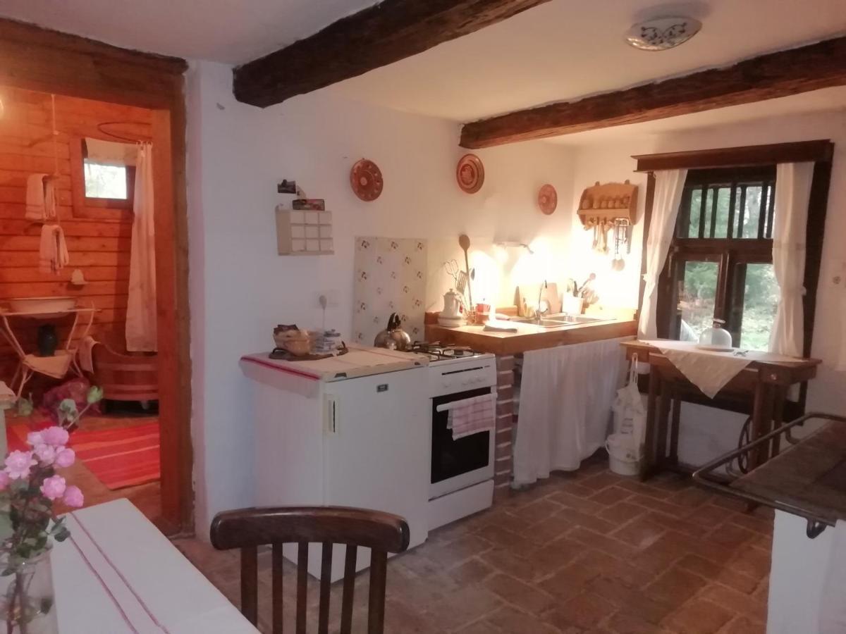 Fecskefeszek Vendeghaz Oriszentpeter Hotel Luaran gambar