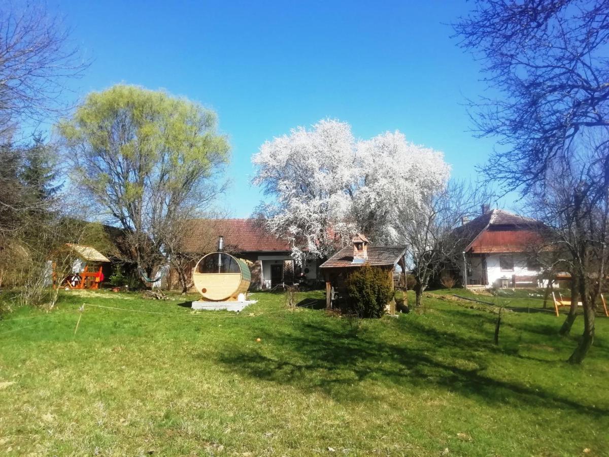 Fecskefeszek Vendeghaz Oriszentpeter Hotel Luaran gambar